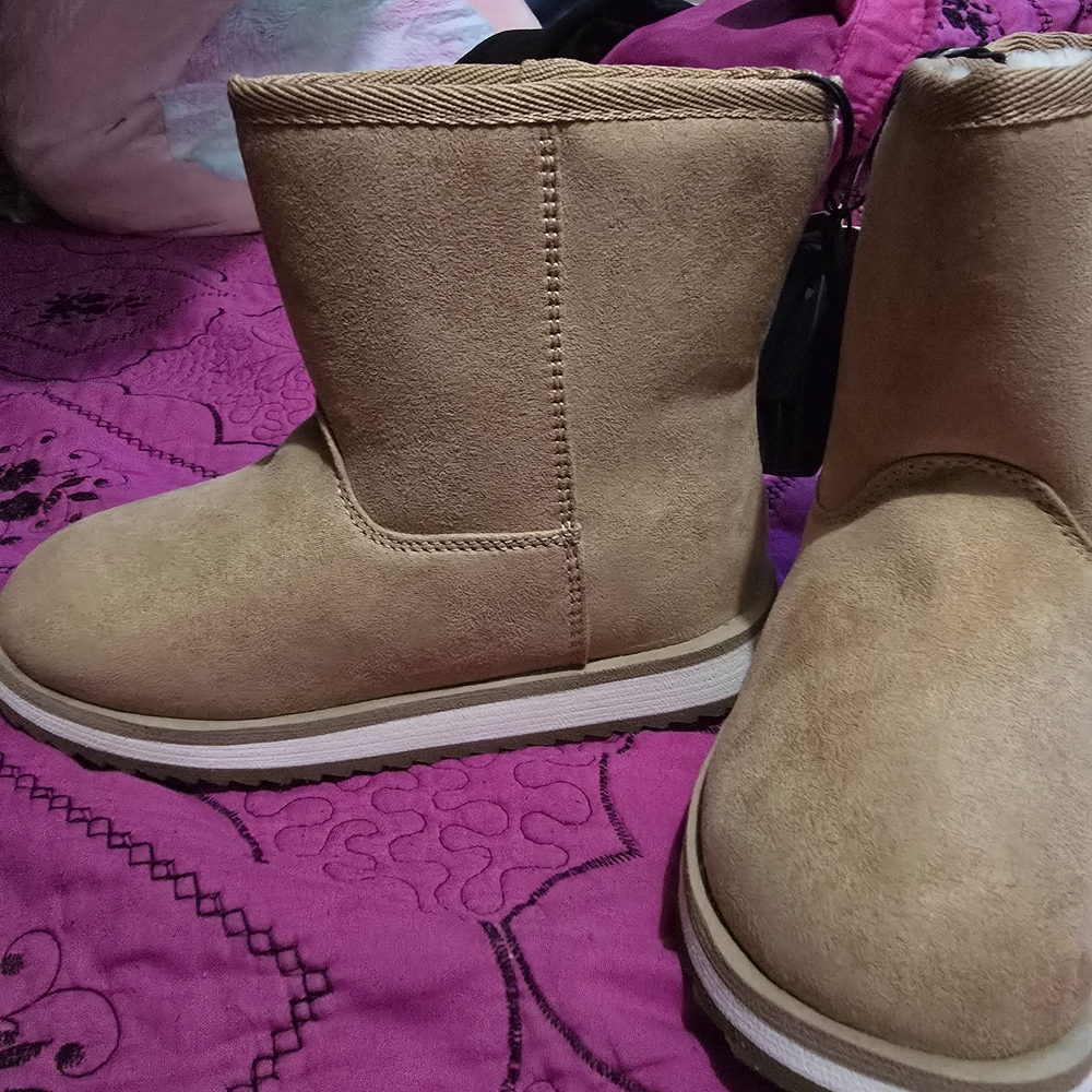 Tan Winter Boots With Fluffy Inside